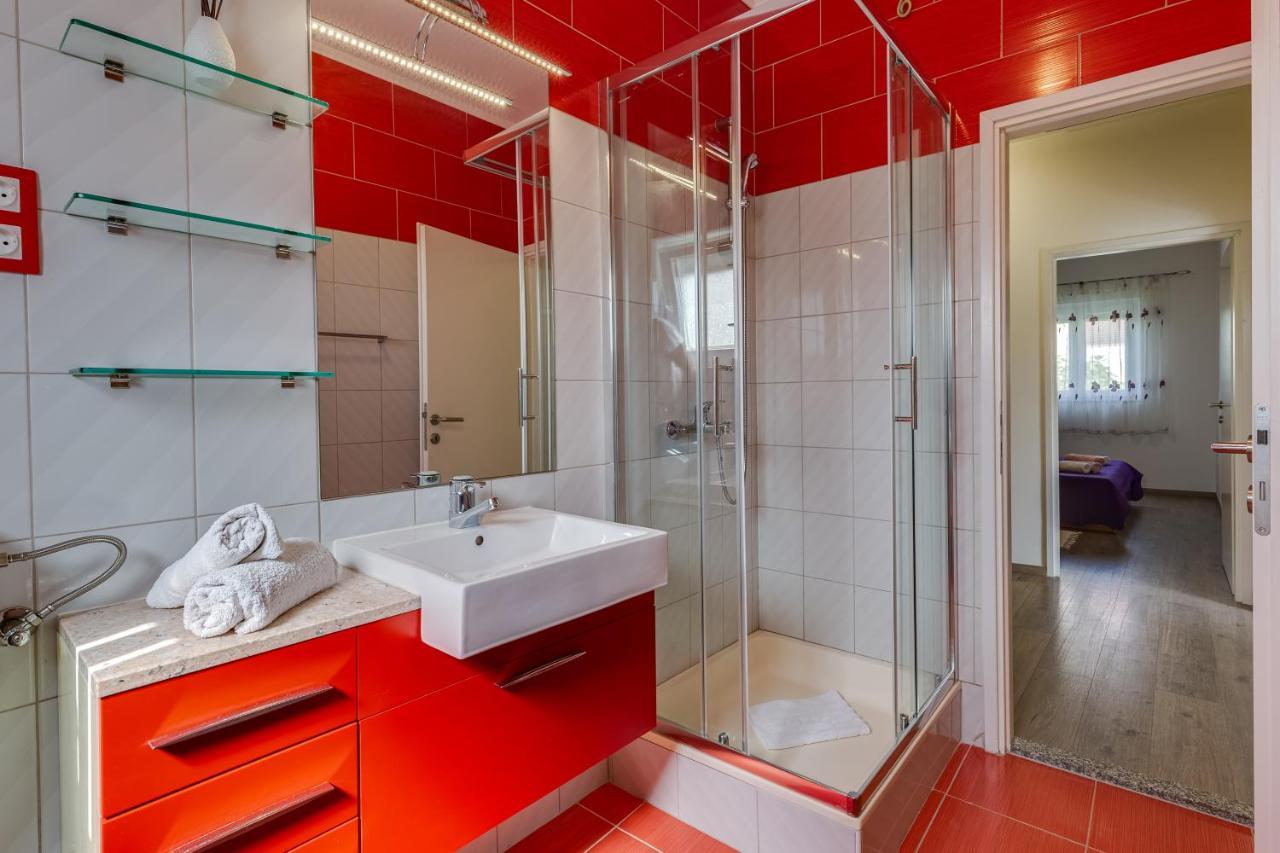 Apartment A & J Петрчане Экстерьер фото