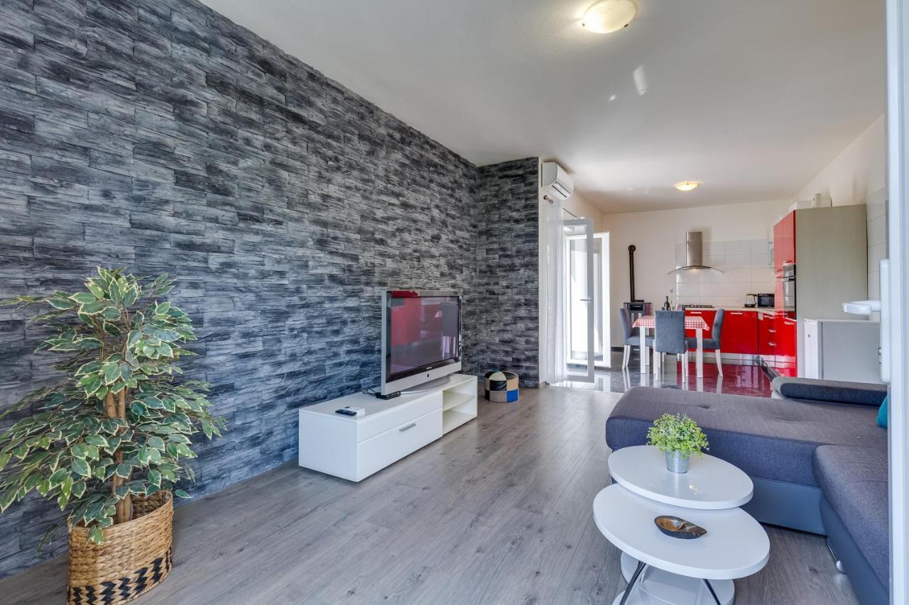 Apartment A & J Петрчане Экстерьер фото