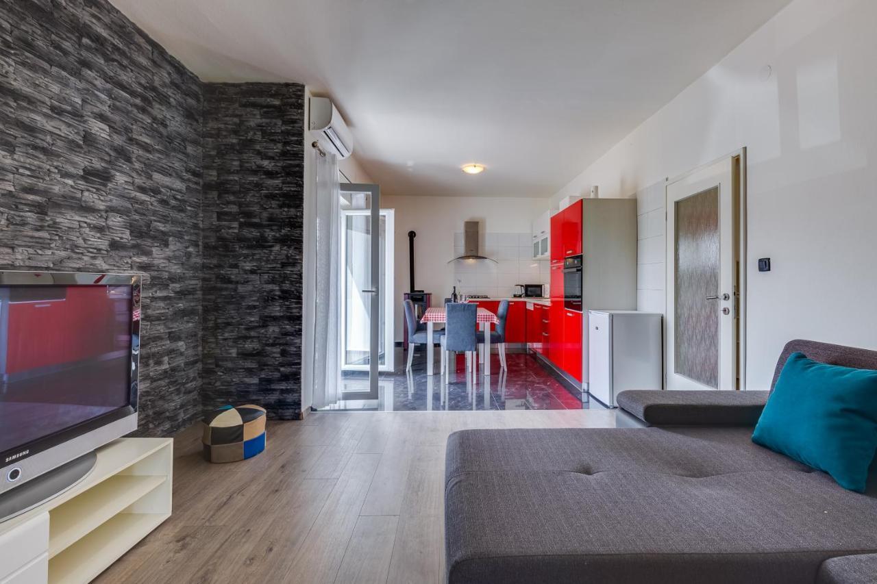 Apartment A & J Петрчане Экстерьер фото