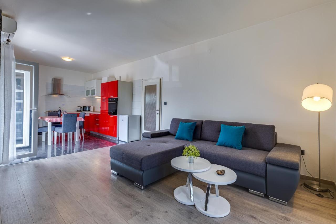 Apartment A & J Петрчане Экстерьер фото
